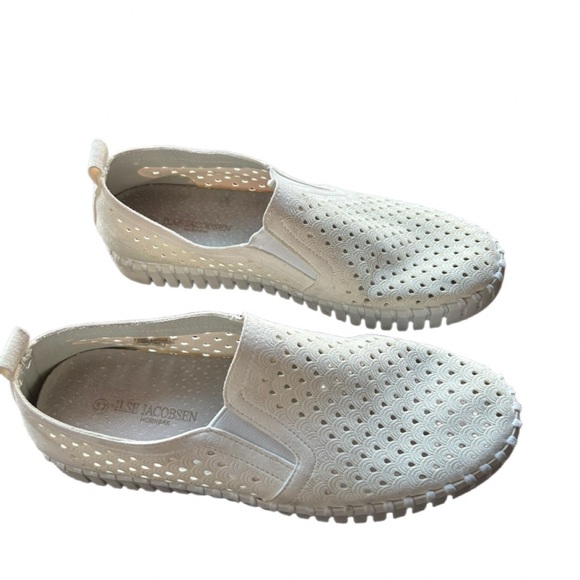 Ilse Jacobsen Hornbaek Women's White Perforated Loafers 37 No Box - Picture 1 of 7